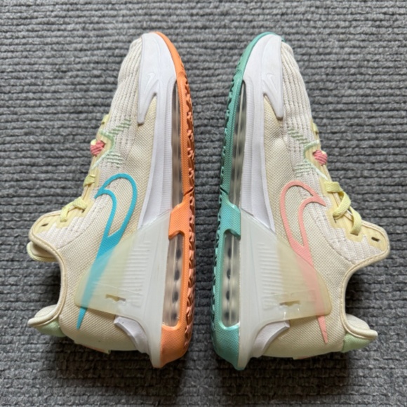 Nike Lebron Witness 6 Coconut Milk Size 9.5 Lady Basketball Running … - Picture 8 of 16